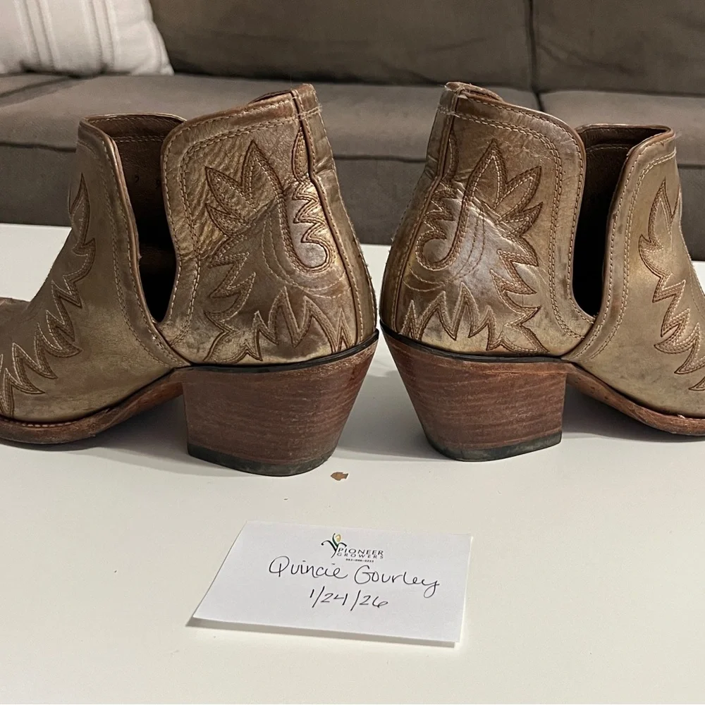 Ariat Dixon Gold Metallic Ankle Boots - Picture 4 of 5